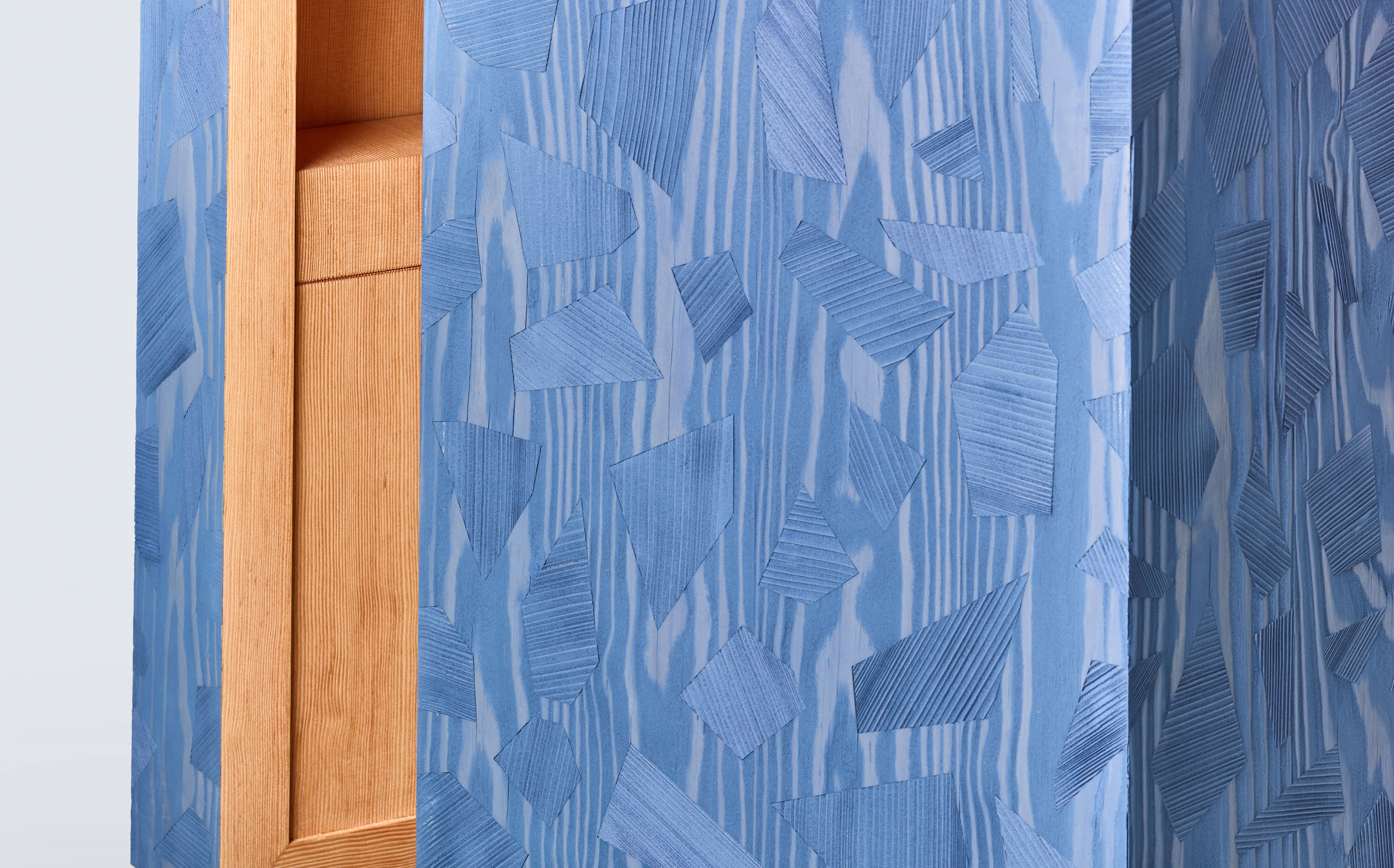 WARD Column Closet 002 Photo Mathijs Labadie LAVFORMAT WEB 